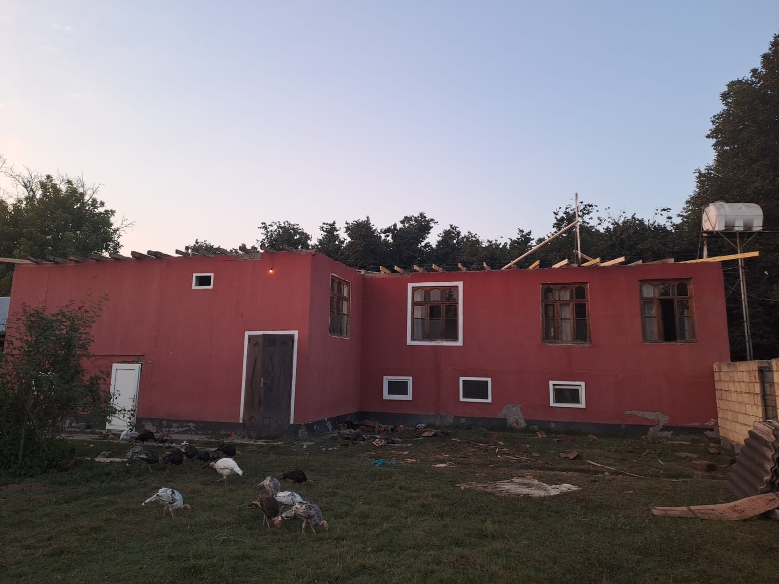 Yeni Profnastil Dam Örtüyünün Quraşdırılması – Fərdi Yaşayış Evi